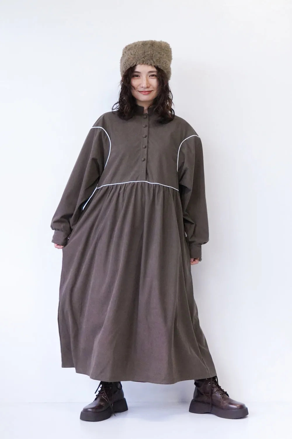 パイピング切替コーデュロイワンピース – LILA & CITTA ONLINE SHOP