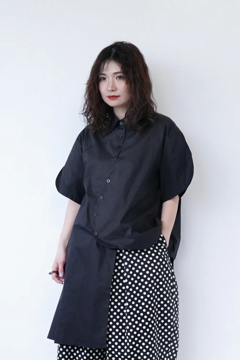 アシメカットチュニックシャツ – LILA & CITTA ONLINE SHOP
