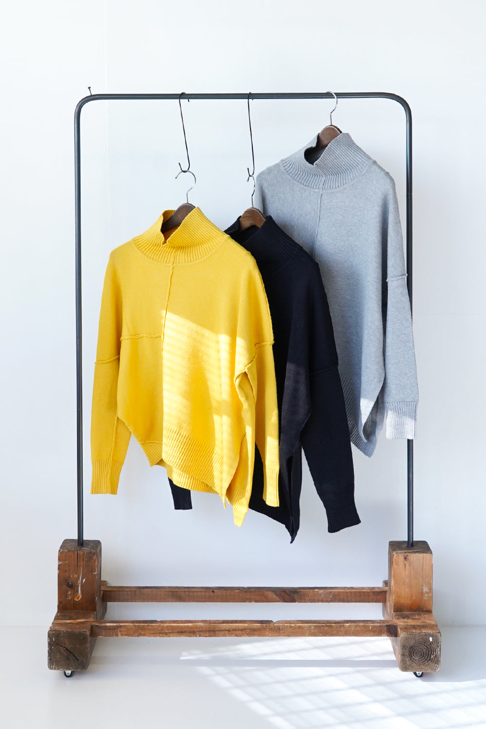 MICALLE MICALLE】アンバランス変形タートルニット – LILA & CITTA