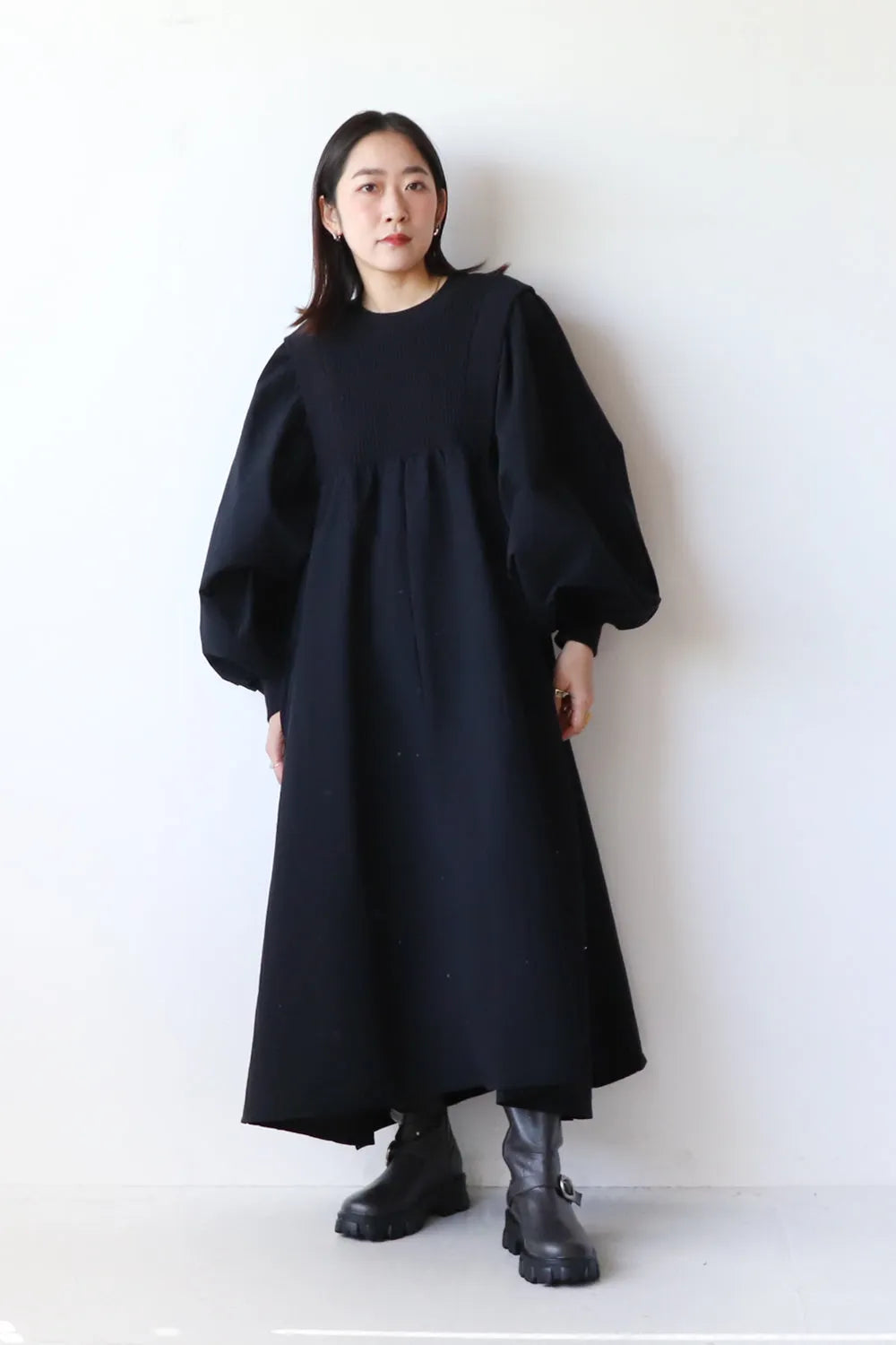 ベルトミドルブーツ