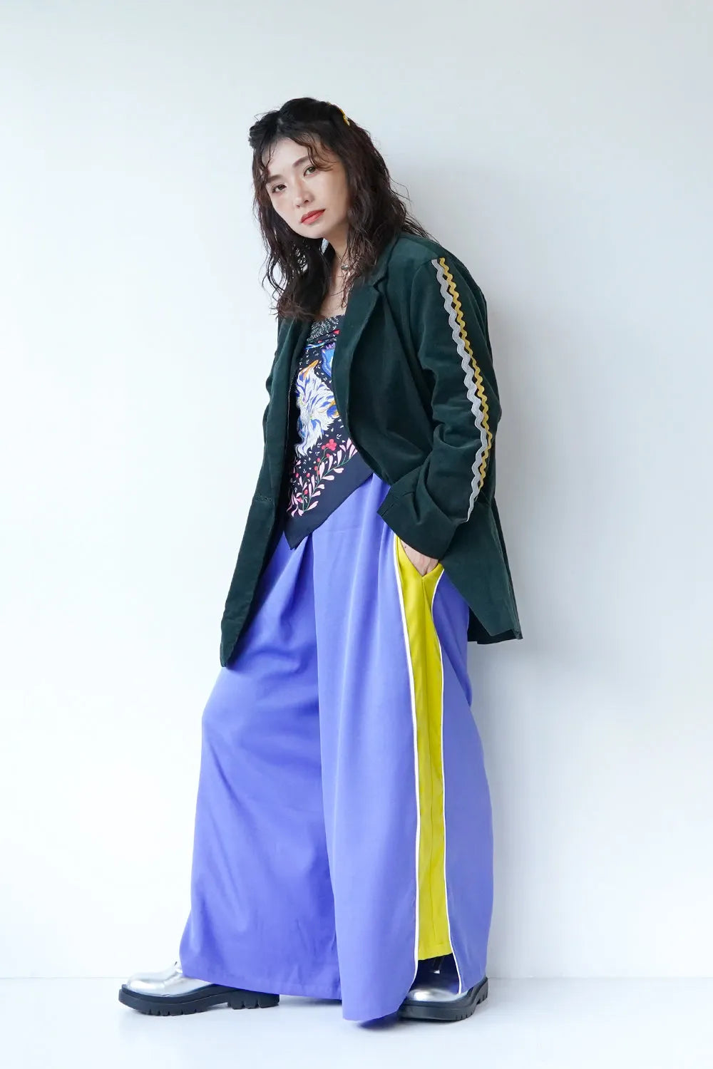 【LILA n’ citta】サイド配色トラックパンツ