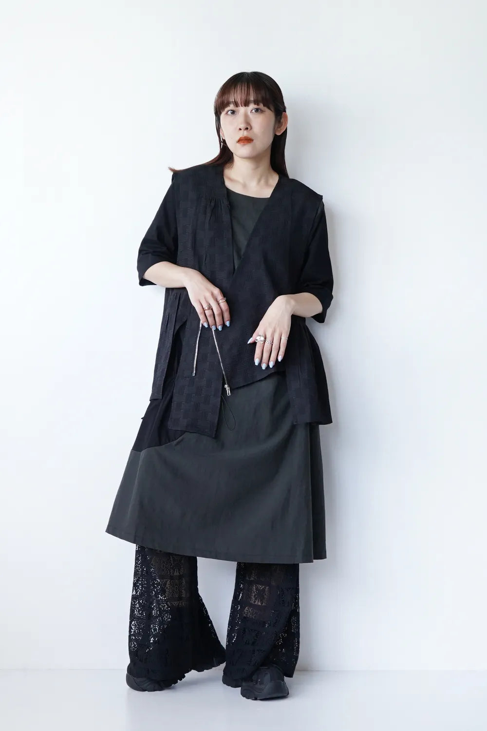エンボス加工カシュクールショートベスト – LILA & CITTA ONLINE SHOP エンボス加工カシュクールショートベスト – LILA & CITTA ONLINE SHOP