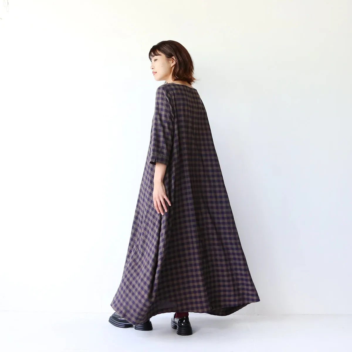 LILA n' citta】ダイヤネックチェック柄ワンピース – LILA & CITTA