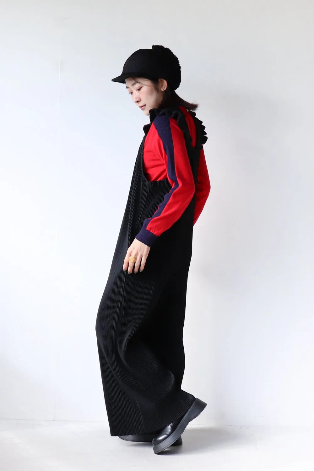 配色フリルネックニットソー