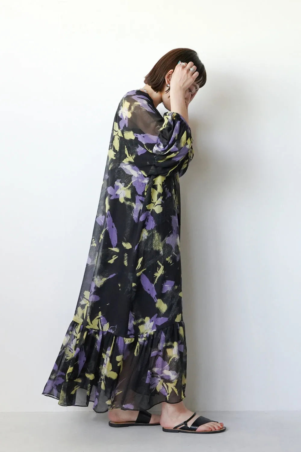 ペイント柄シアーロングワンピース