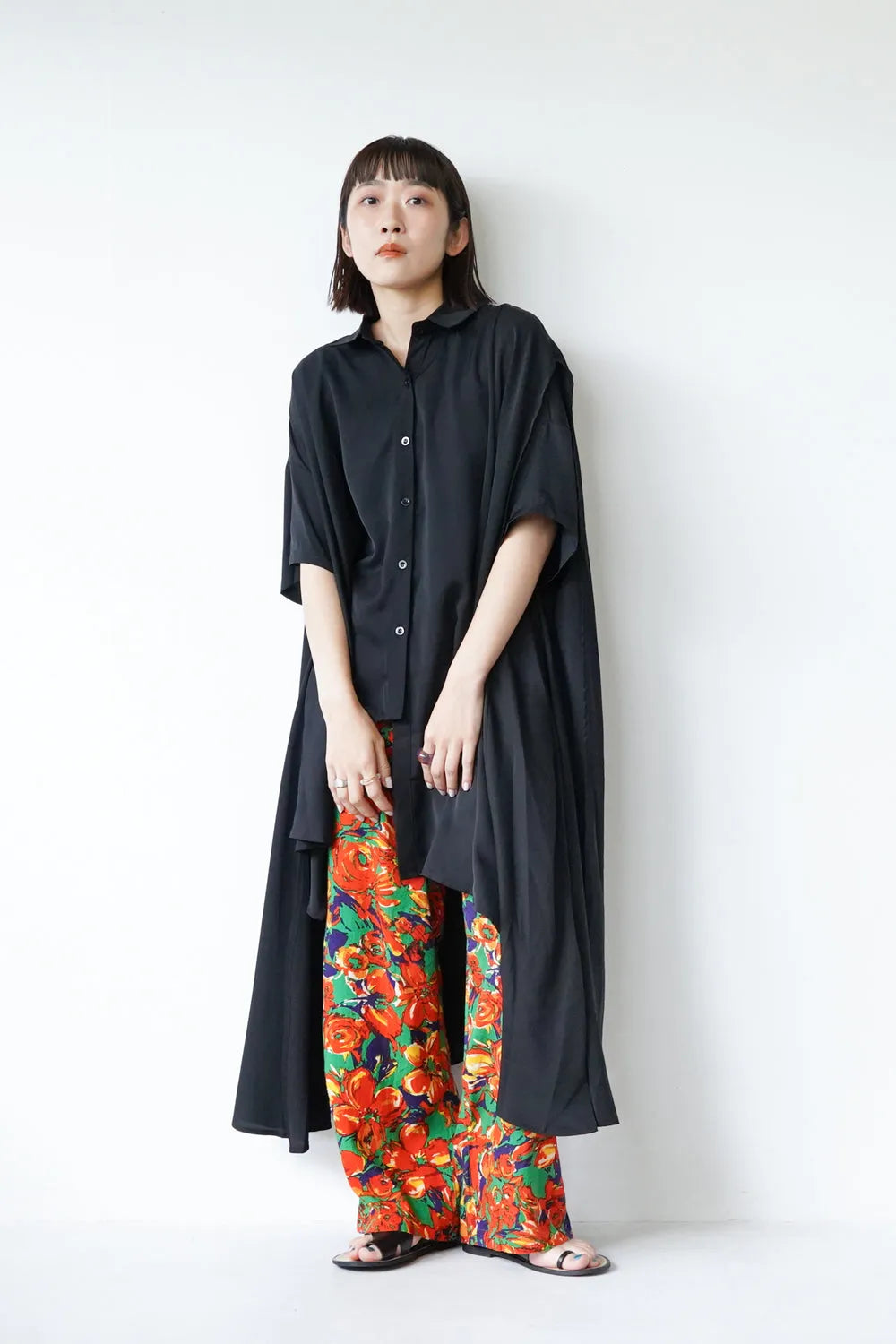 ビビッド大花柄麻混イージーパンツ