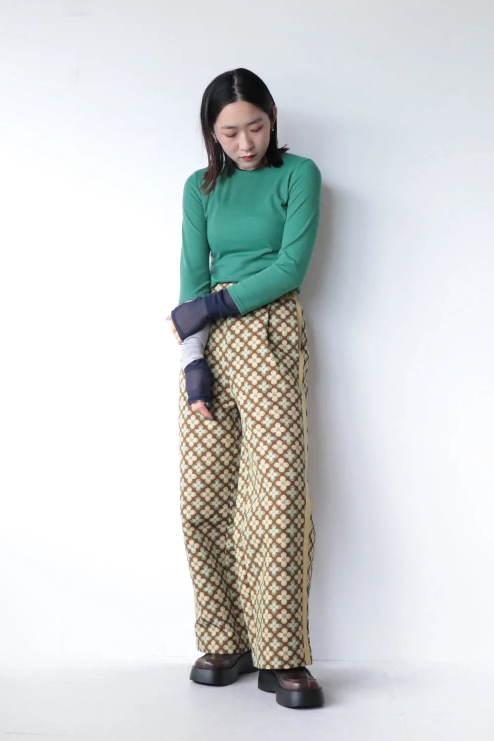 【MICALLE MICALLE】アシメシアースリーブカットソー