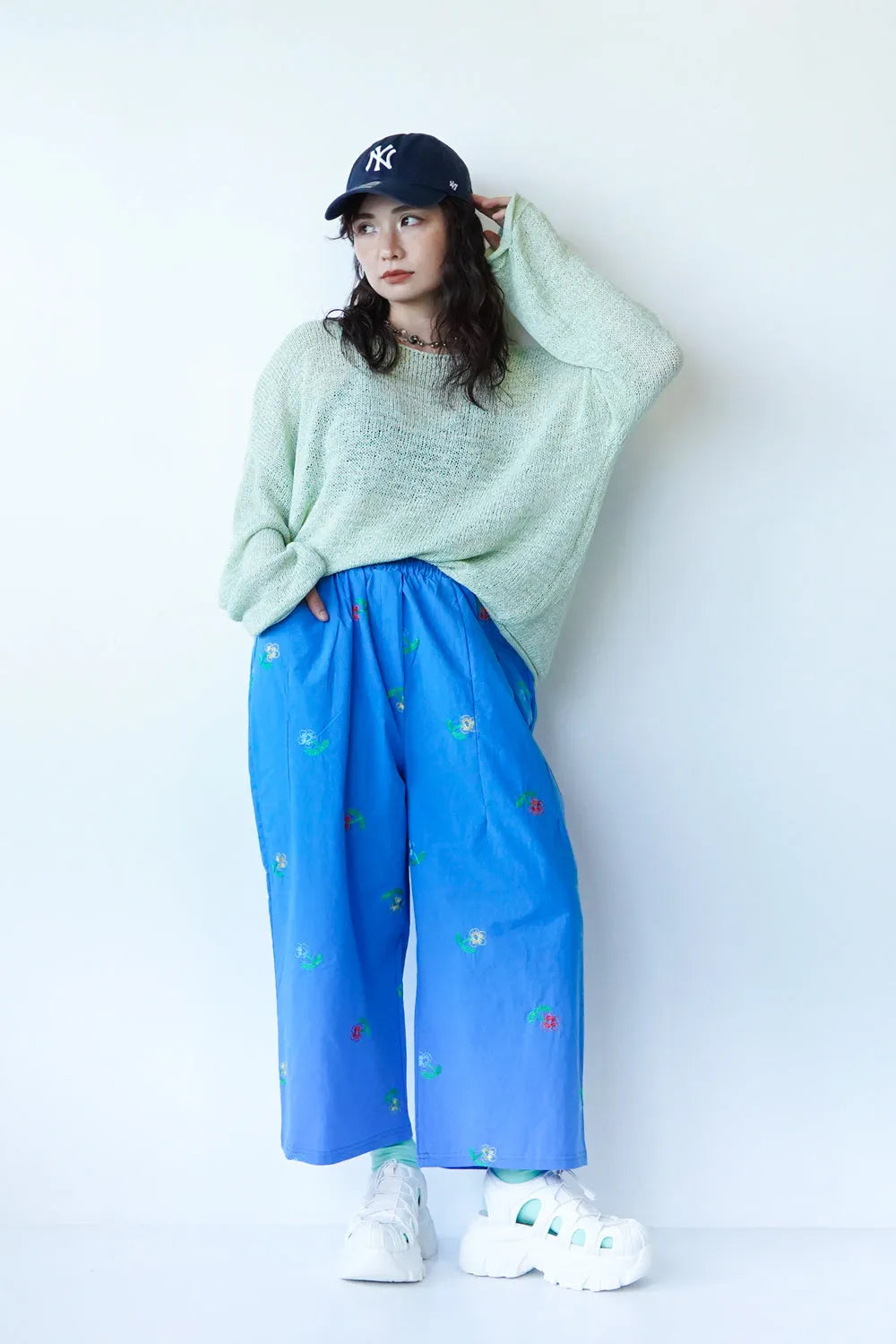 花刺繍コットンワイドパンツ