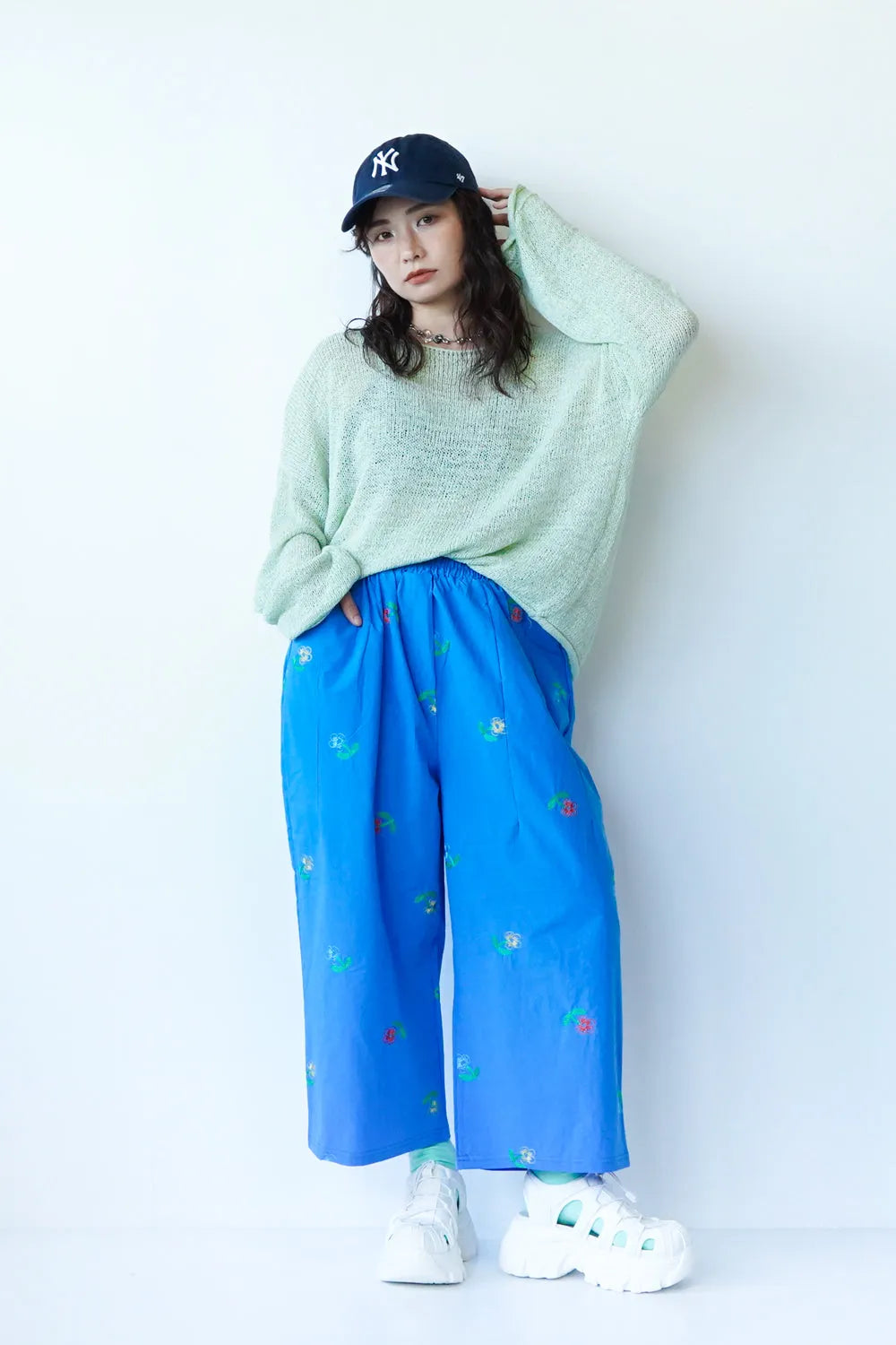 花刺繍コットンワイドパンツ