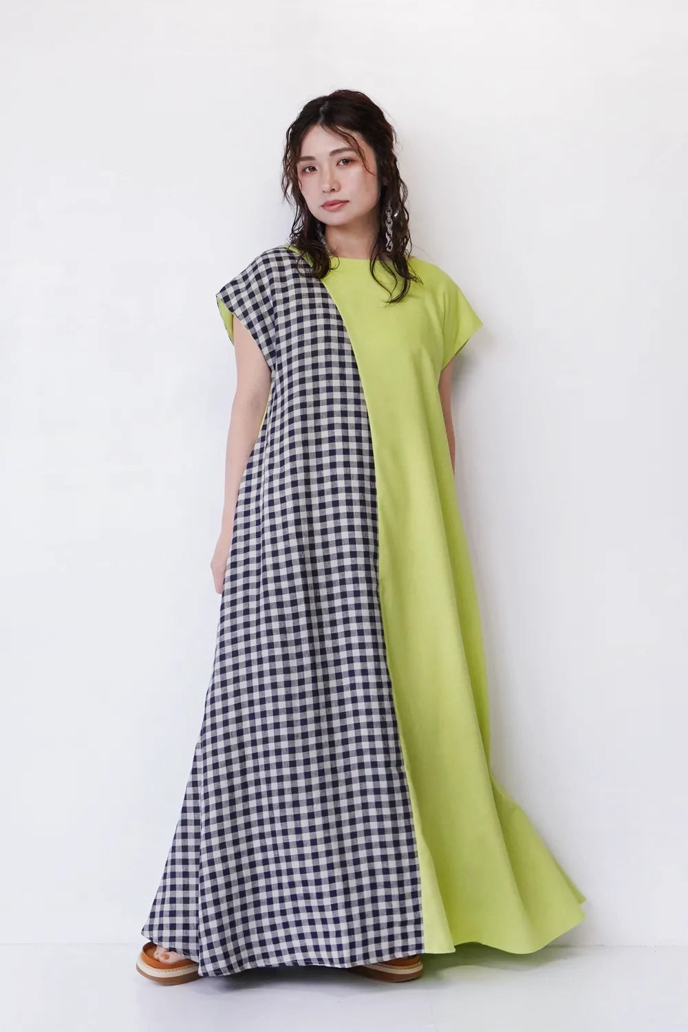 蛍光灯マリッツェ リネン ボタニカルワンピース 2WAY 唐草 麻 LILA n' citta】チェック切替リネンワンピース – LILA & CITTA ONLINE SHOP