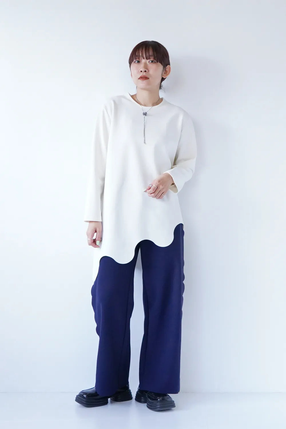 アシメヘムウェーブプルオーバー