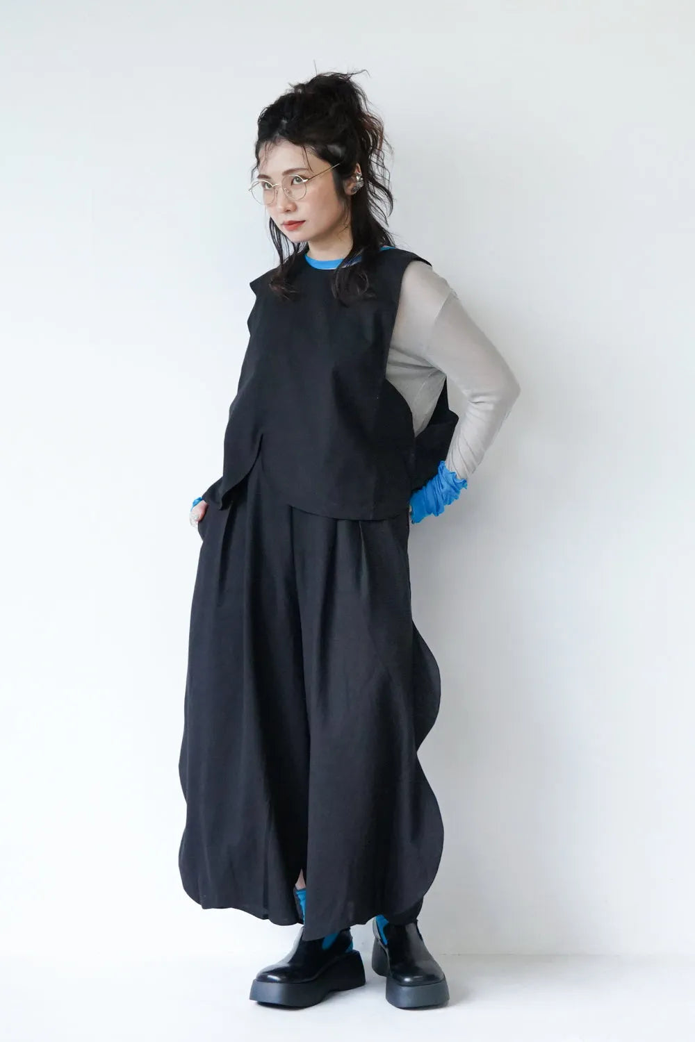 サイドスカラップ麻混パンツ