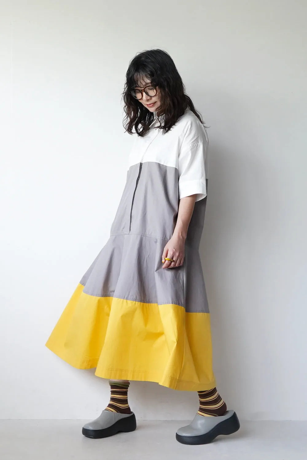 【LILA n' citta】バイカラーフレアシャツワンピース