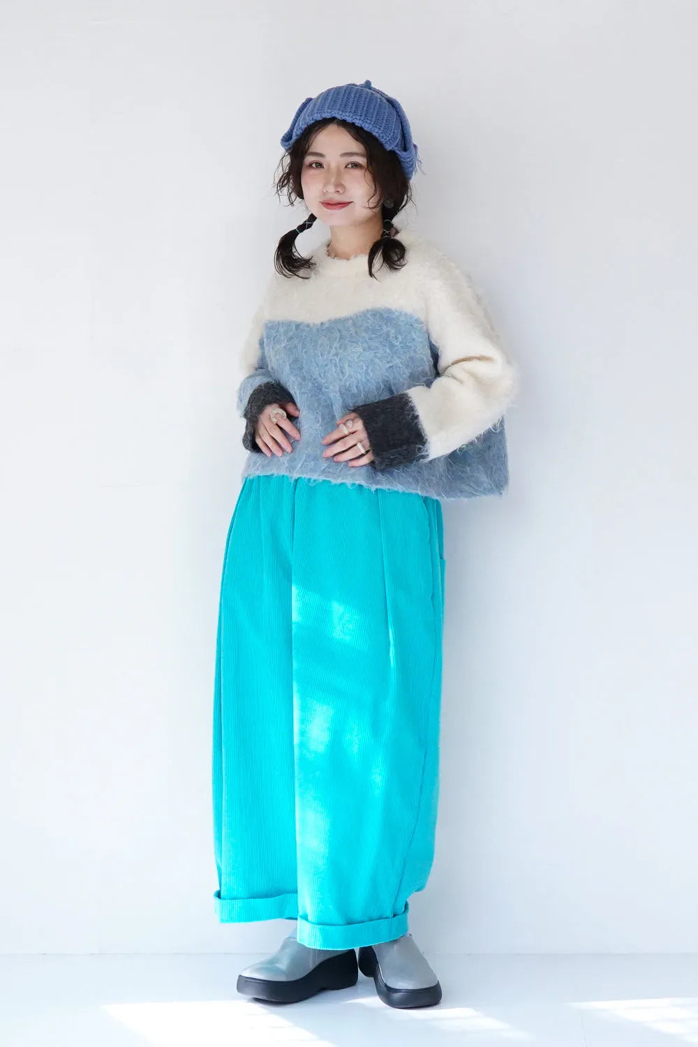 ウェーブ配色ショートニット