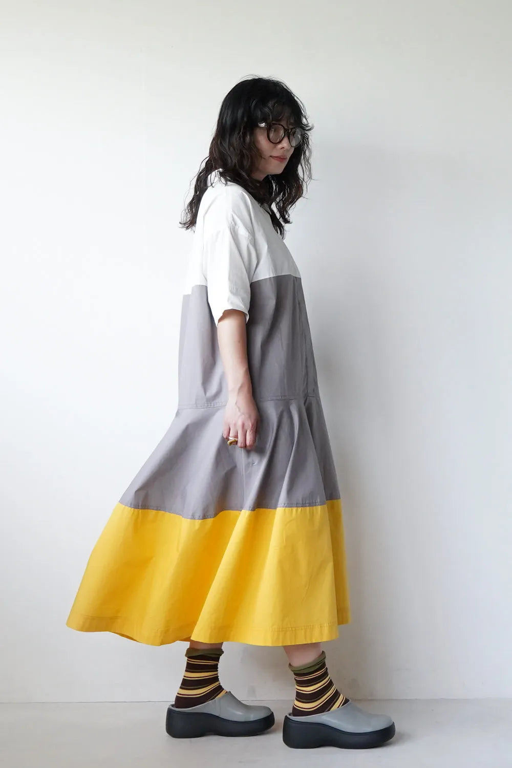 【LILA n' citta】バイカラーフレアシャツワンピース