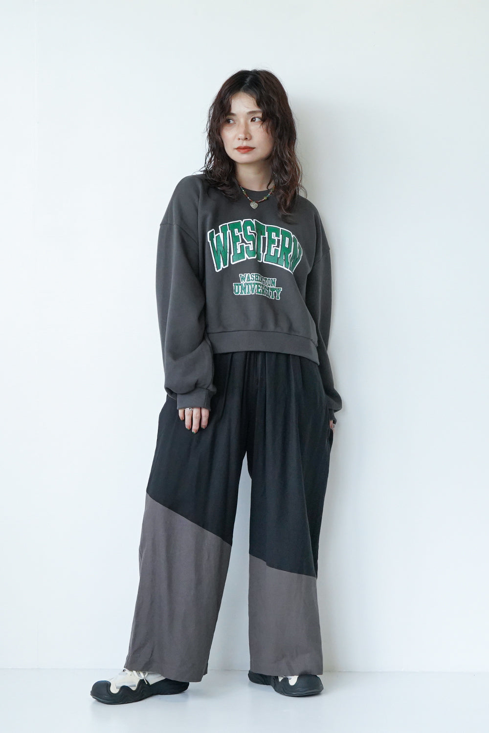 WESTERNロゴスウェット – LILA & CITTA ONLINE SHOP