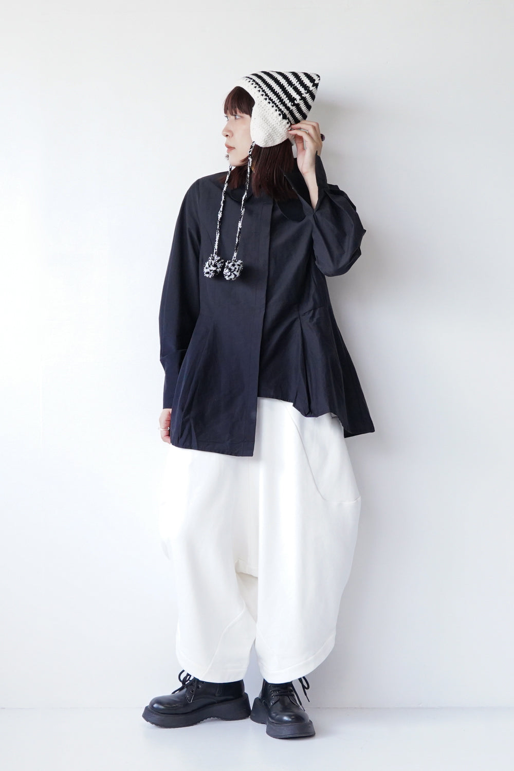 リミフゥ　サルエルパンツ　ボーダー　白黒　ペチコート付き リミフゥ サルエルパンツ ボーダー 白黒 ペチコート付き