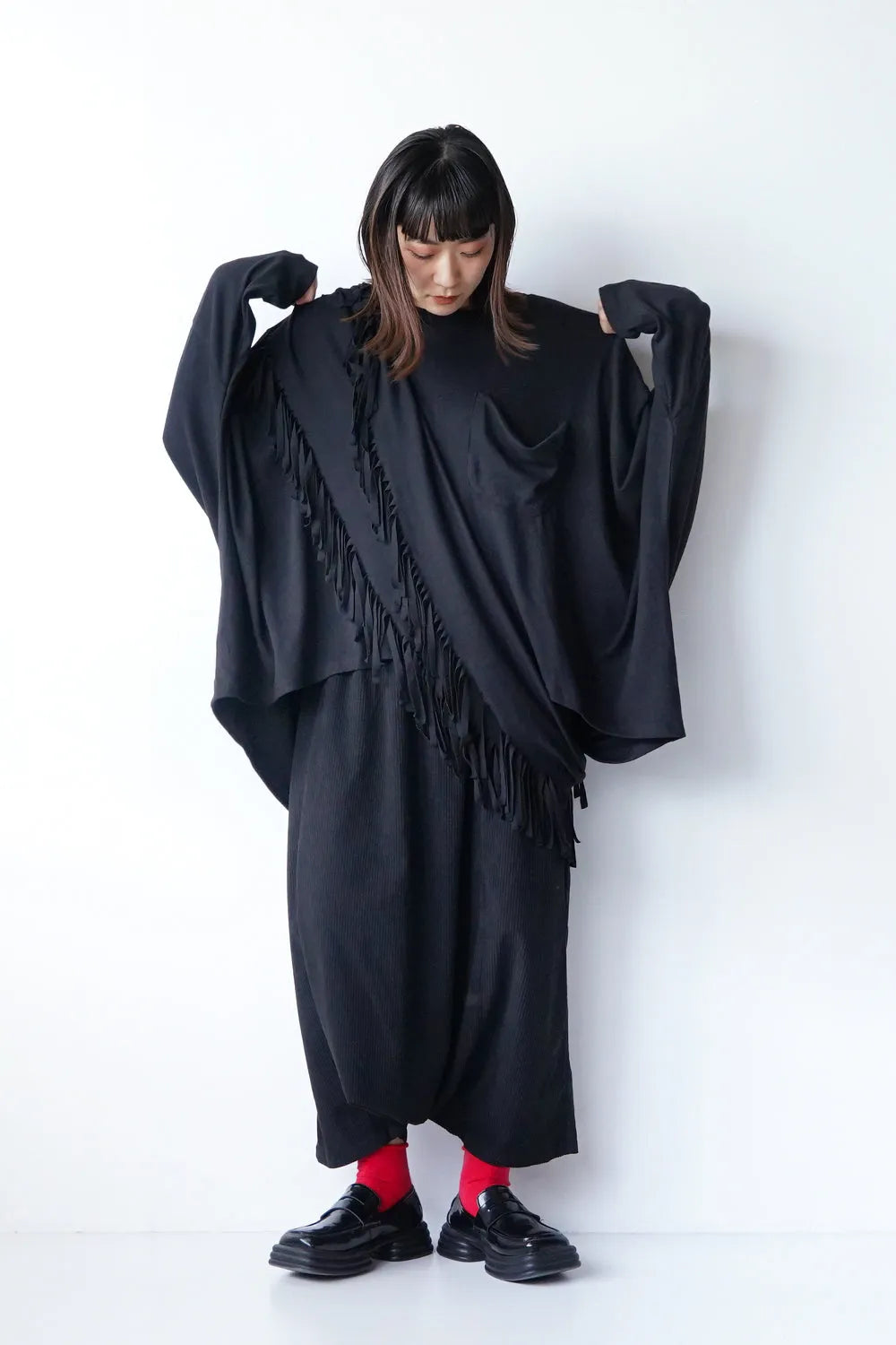 フリンジスヌード付きワイドプルオーバー