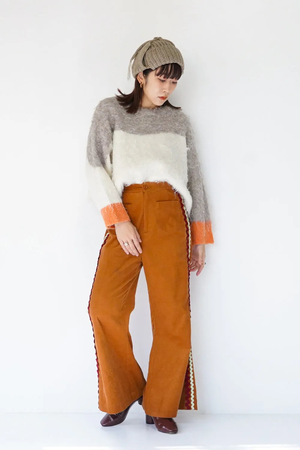 ウェーブ配色ショートニット