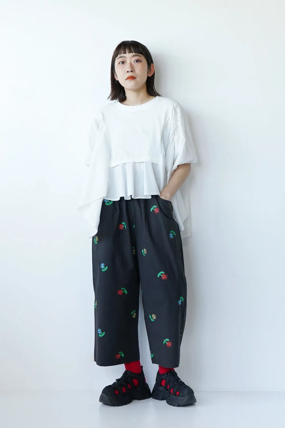 花刺繍コットンワイドパンツ