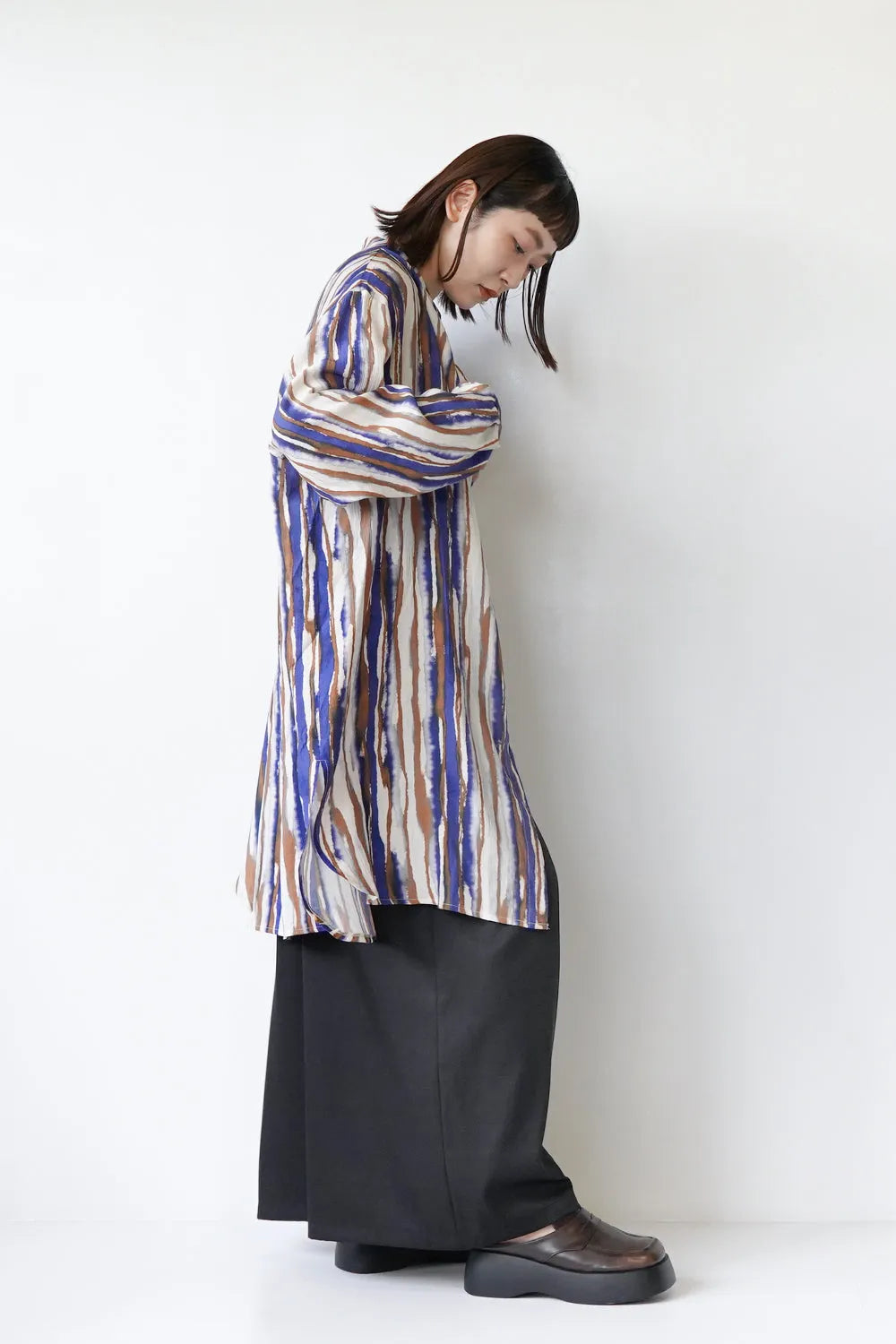 うねうねストライプハイネックチュニックブラウス