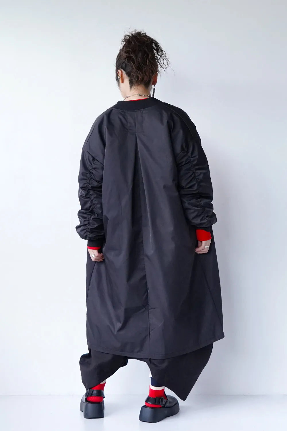 ギャザースリーブロングブルゾン