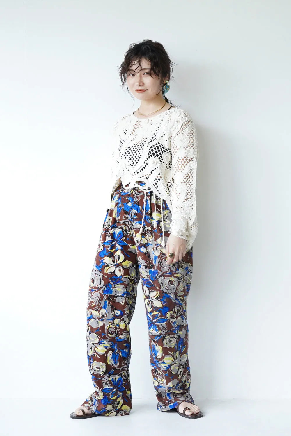 ビビッド大花柄麻混イージーパンツ