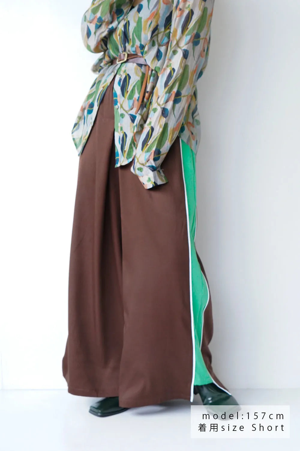 【LILA n’ citta】サイド配色トラックパンツ