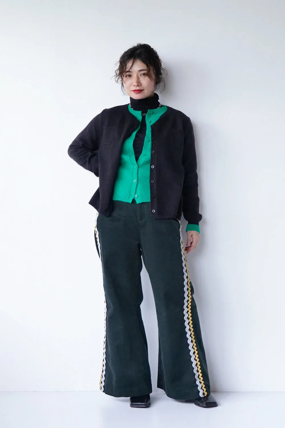 配色レイヤードショートカーデ