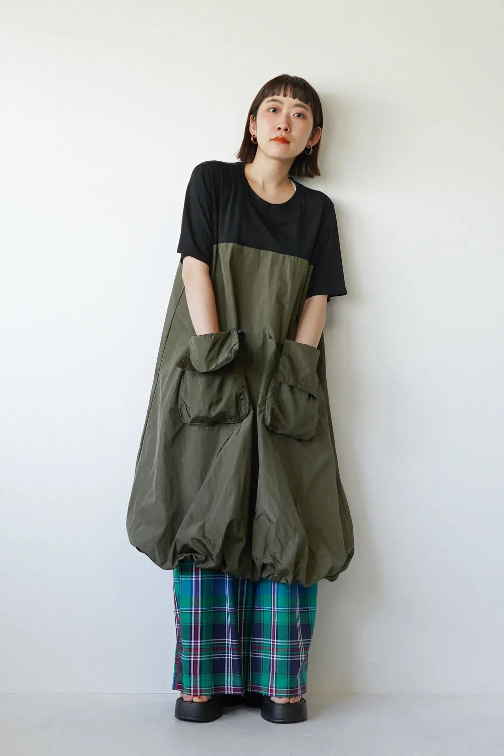 異素材切替ナイロンバルーンワンピース