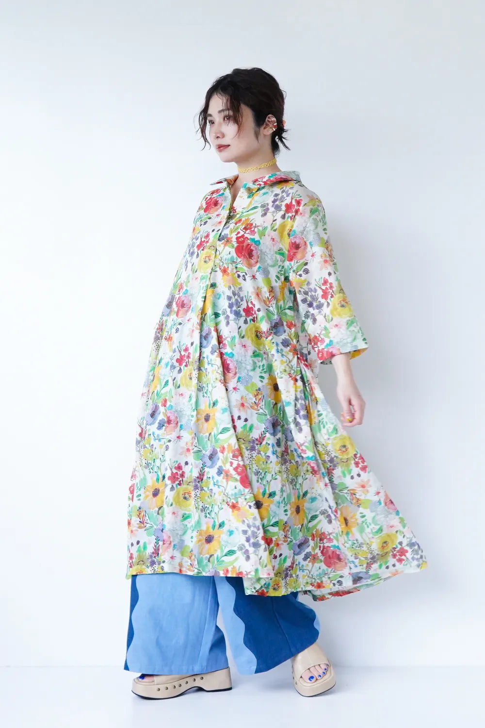 水彩花柄サイドタックフレアワンピース