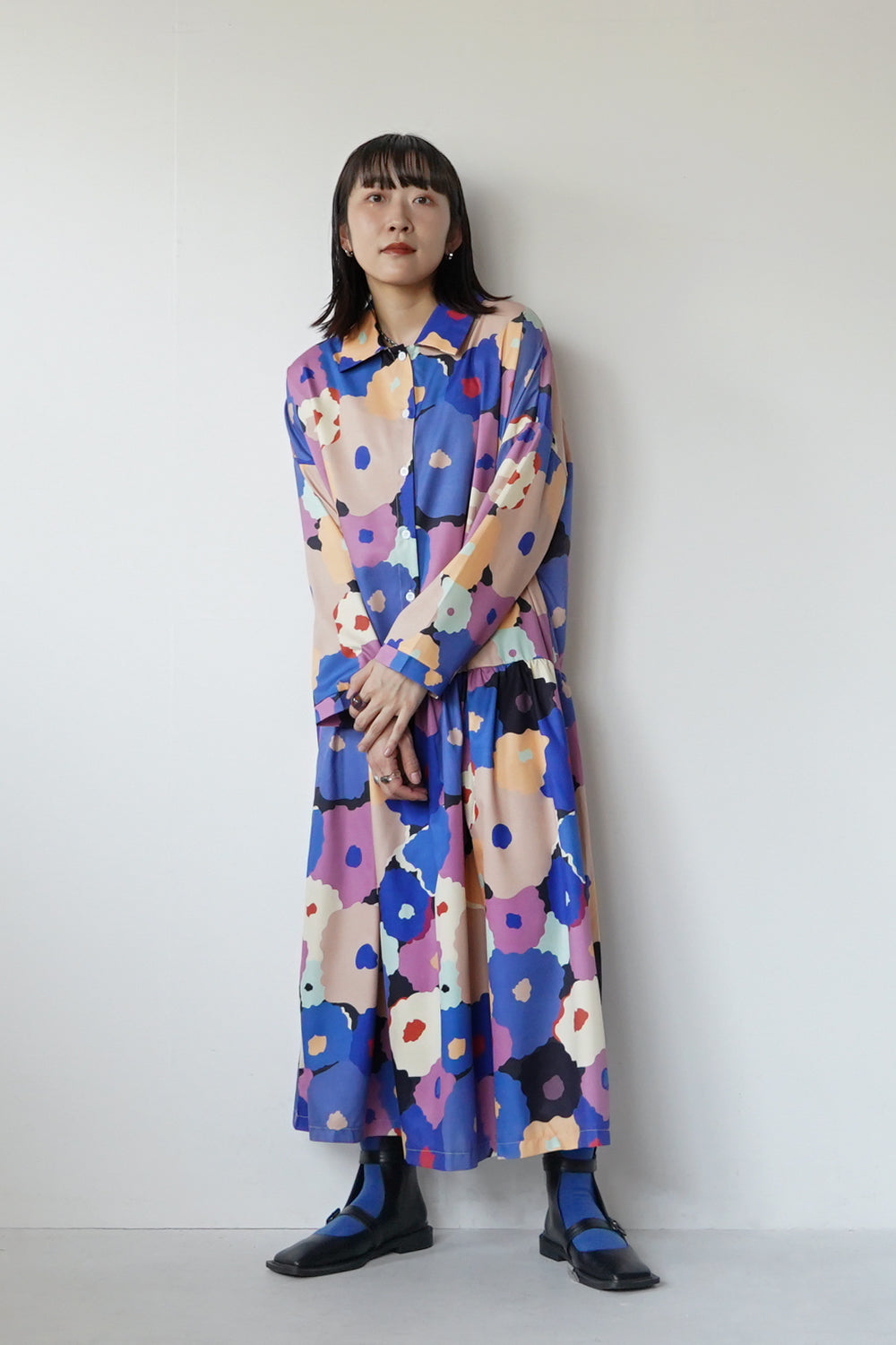レトロ花柄ローウエスト切替ワンピース – LILA & CITTA ONLINE SHOP