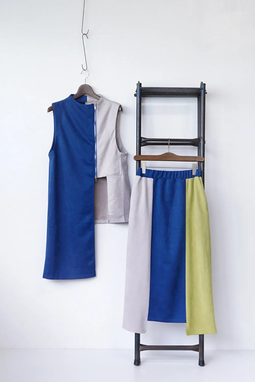 【LILA n’ citta】フェイクスエード配色ベスト