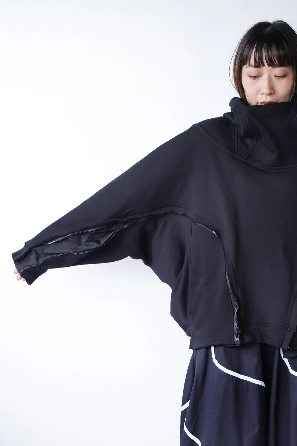 アレンジジップ変形パーカ