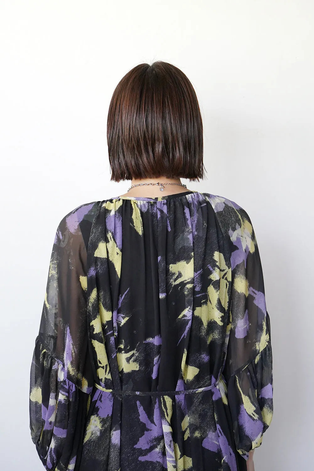 ペイント柄シアーロングワンピース