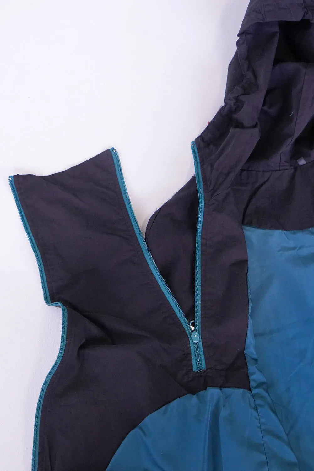 配色ダブルジップパーカ