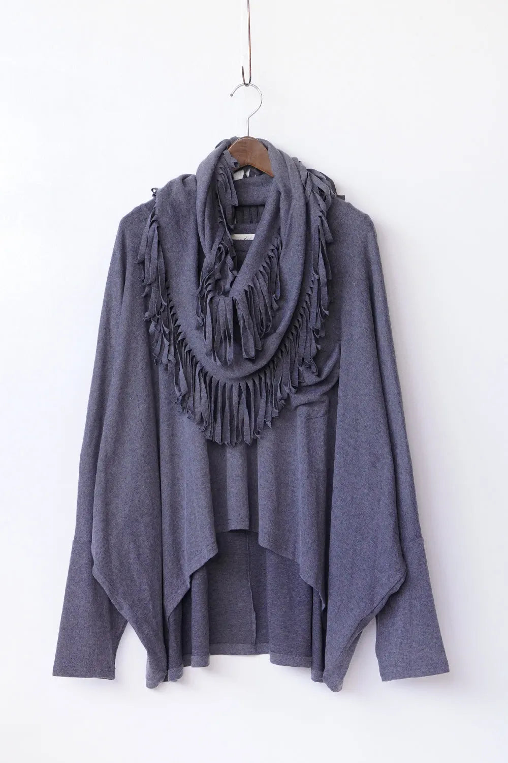 フリンジスヌード付きワイドプルオーバー