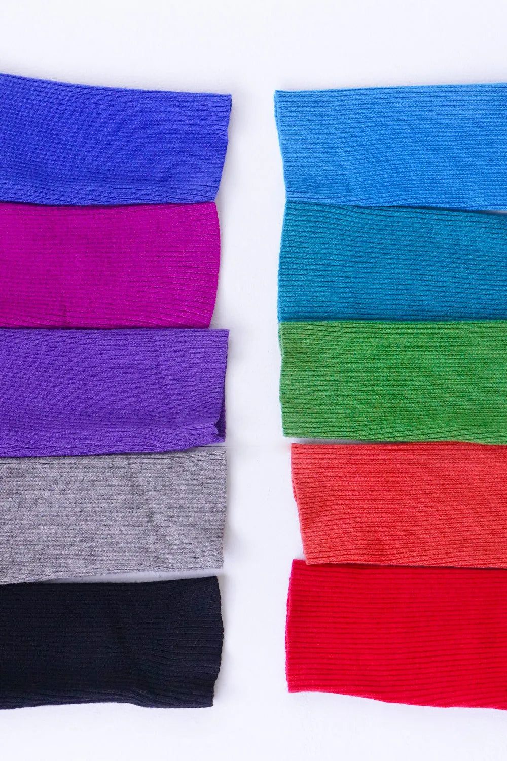 リブスリーブ シャーリングタートルニット