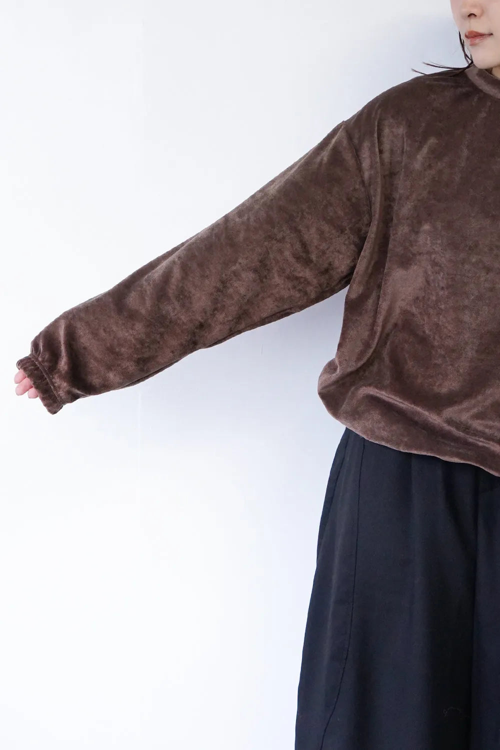ベルベットプルオーバー