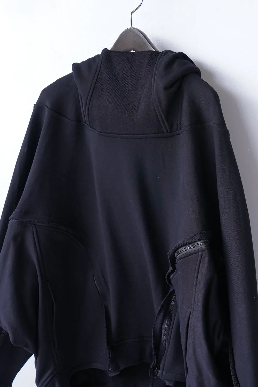 アレンジジップ変形パーカ