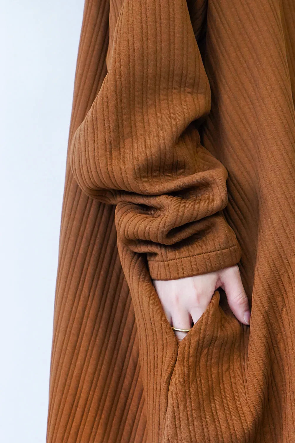 ハイネックフードビッグパーカワンピース