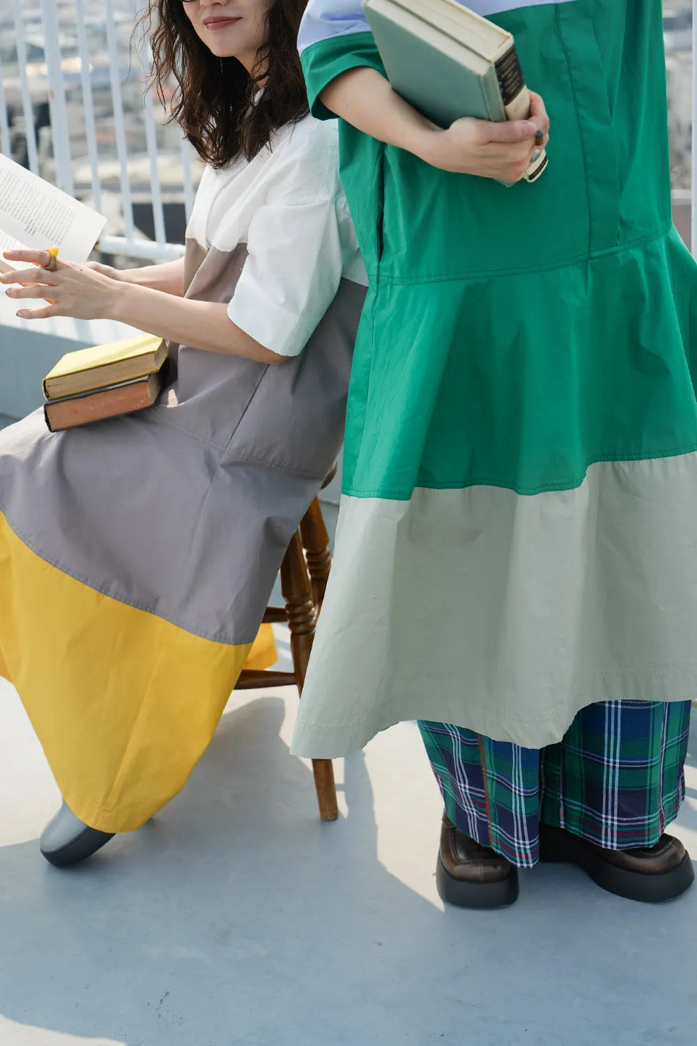 【LILA n' citta】バイカラーフレアシャツワンピース