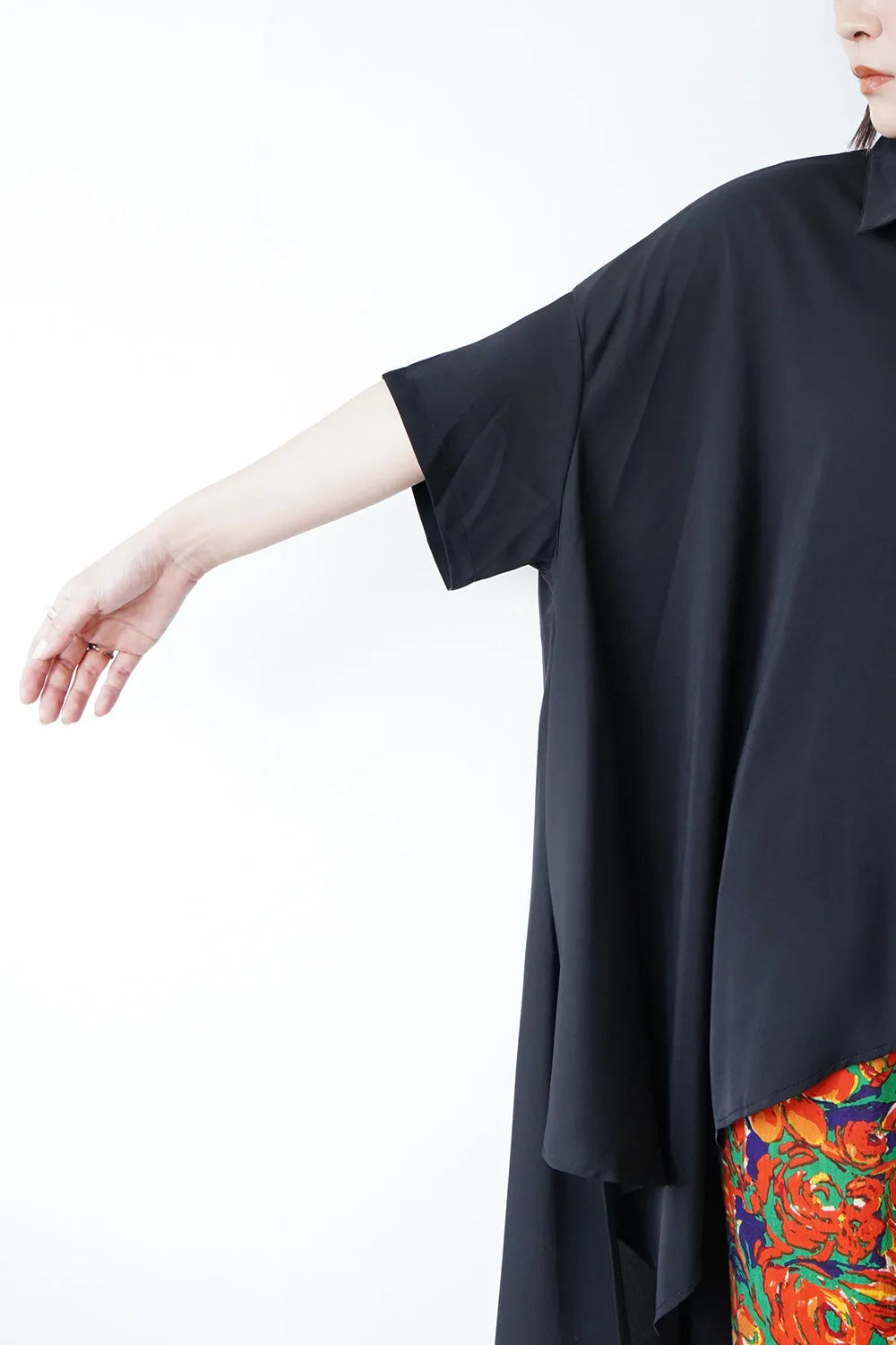 アシメカットビッグフレアシャツ