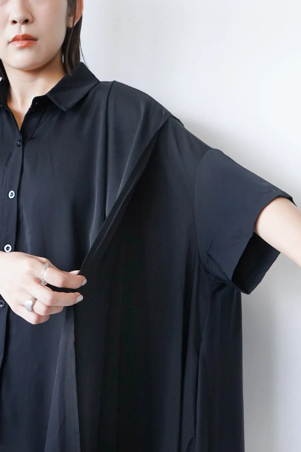 アシメカットビッグフレアシャツ