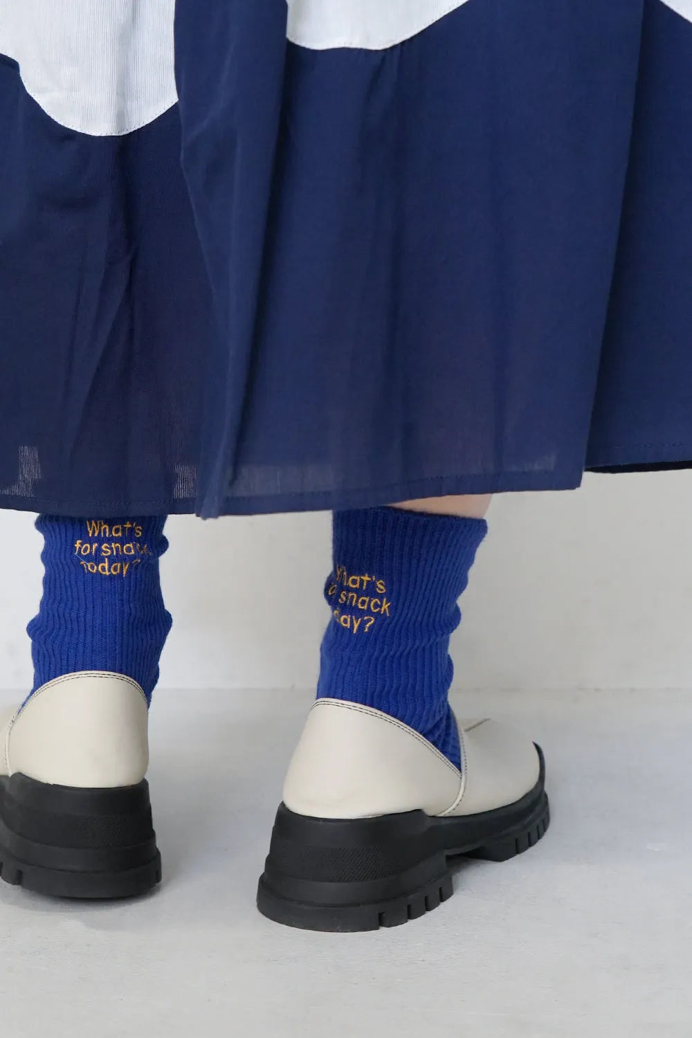 バック刺繍ソックス