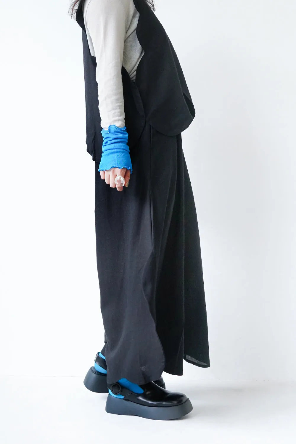 サイドスカラップ麻混パンツ