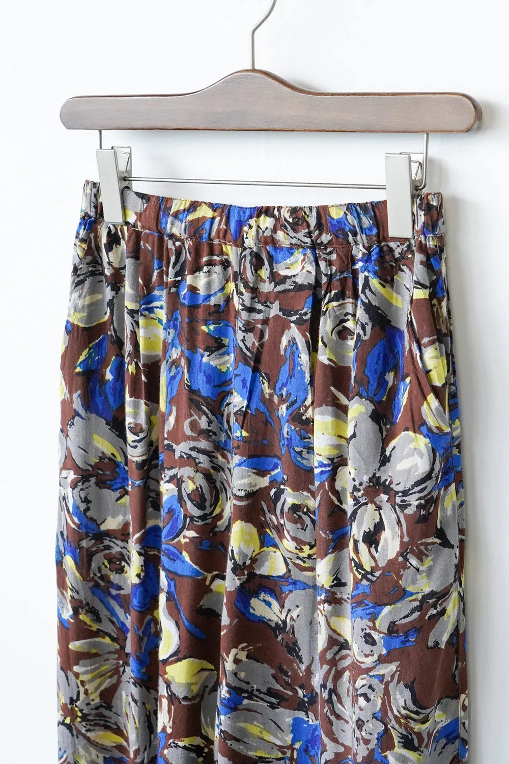 ビビッド大花柄麻混イージーパンツ