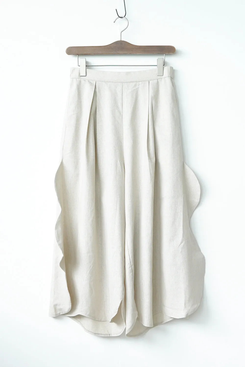 サイドスカラップ麻混パンツ