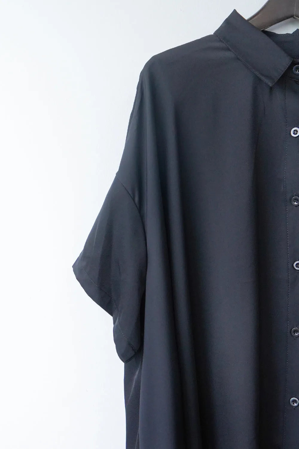 アシメカットビッグフレアシャツ