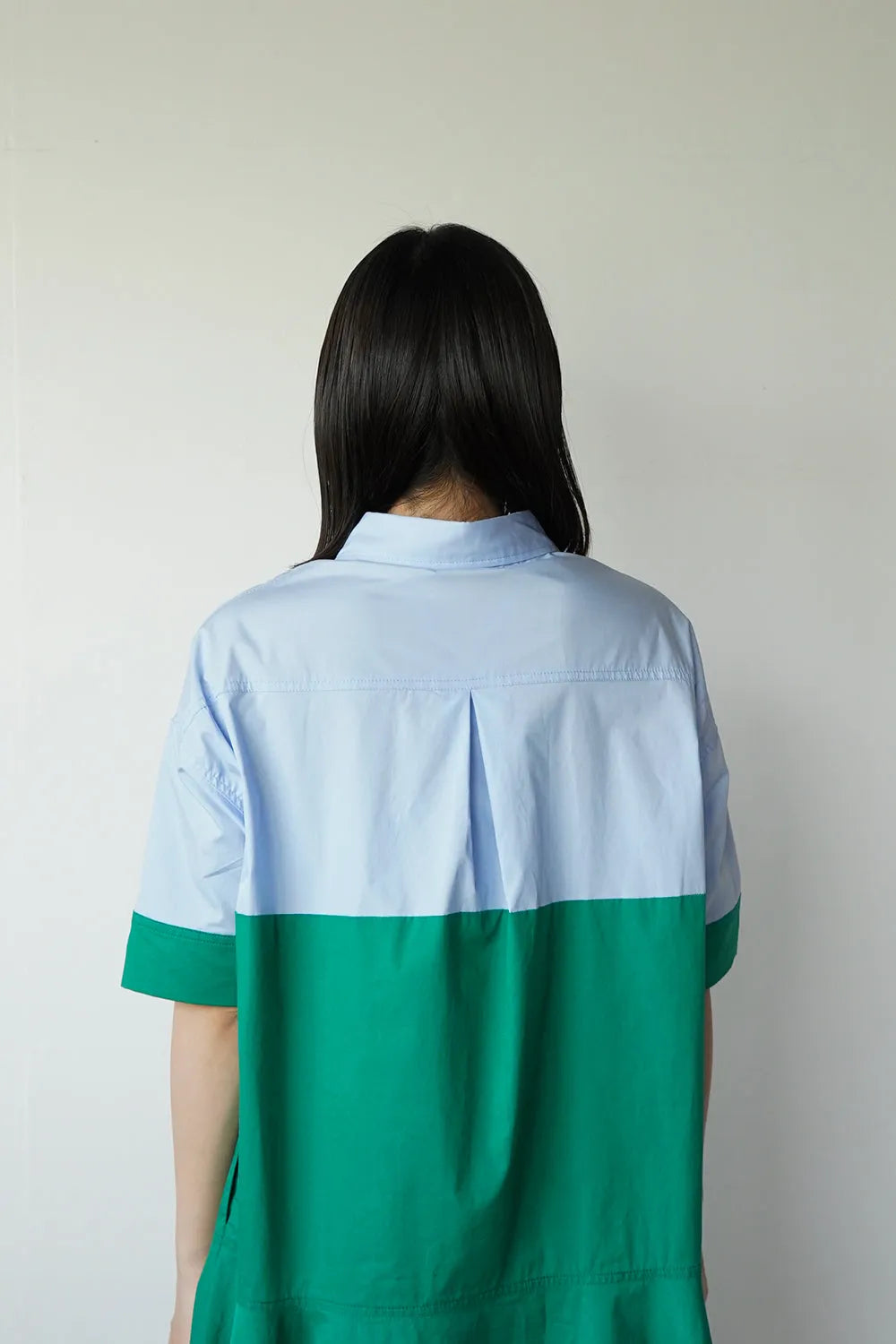 【LILA n' citta】バイカラーフレアシャツワンピース